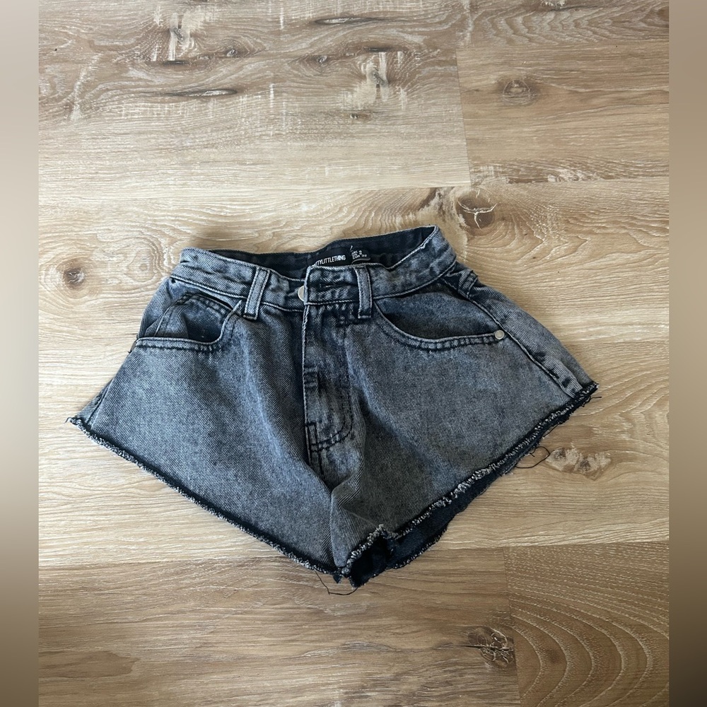 Butterfly shorts